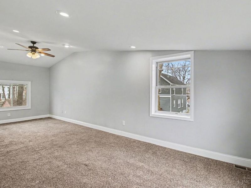 5708 Carothers, Cincinnati, OH 45227 Photo 19