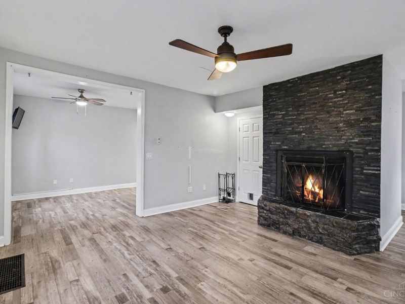 5708 Carothers, Cincinnati, OH 45227 Photo 4