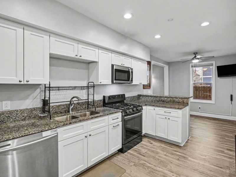 5708 Carothers, Cincinnati, OH 45227 Photo 8