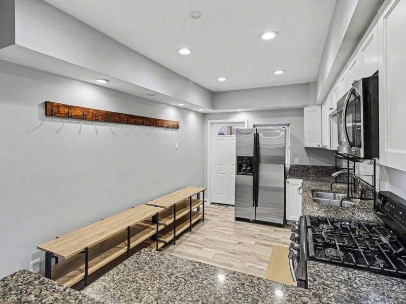 5708 Carothers, Cincinnati, OH 45227 Photo 9