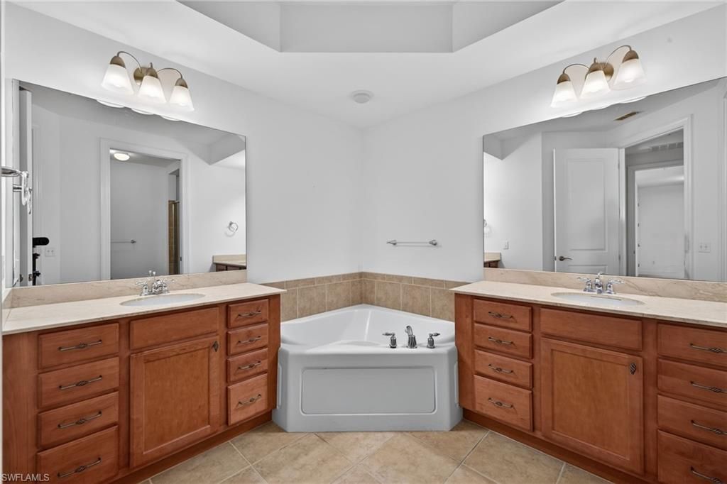 8010 Via Sardinia Way, Unit 4123, Estero, FL 33928 Photo