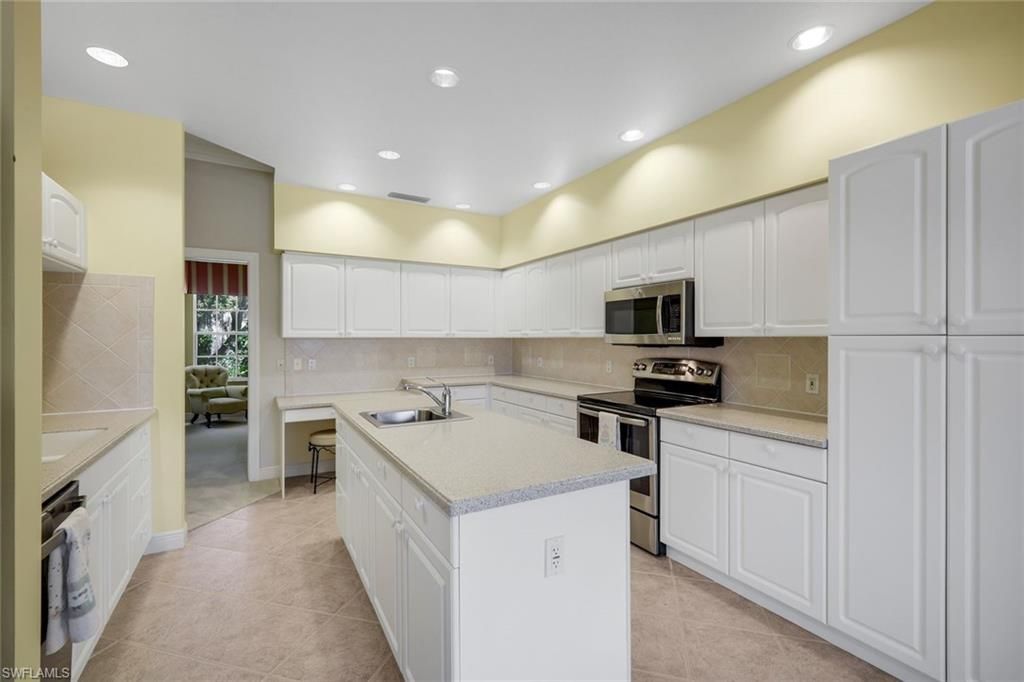 4815 Aston Gardens Way, Unit B-202, Naples, FL 34109 Photo