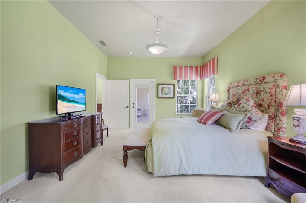 4815 Aston Gardens Way, Unit B-202, Naples, FL 34109 Photo