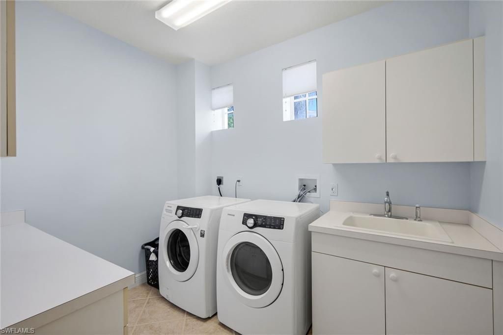 4815 Aston Gardens Way, Unit B-202, Naples, FL 34109 Photo