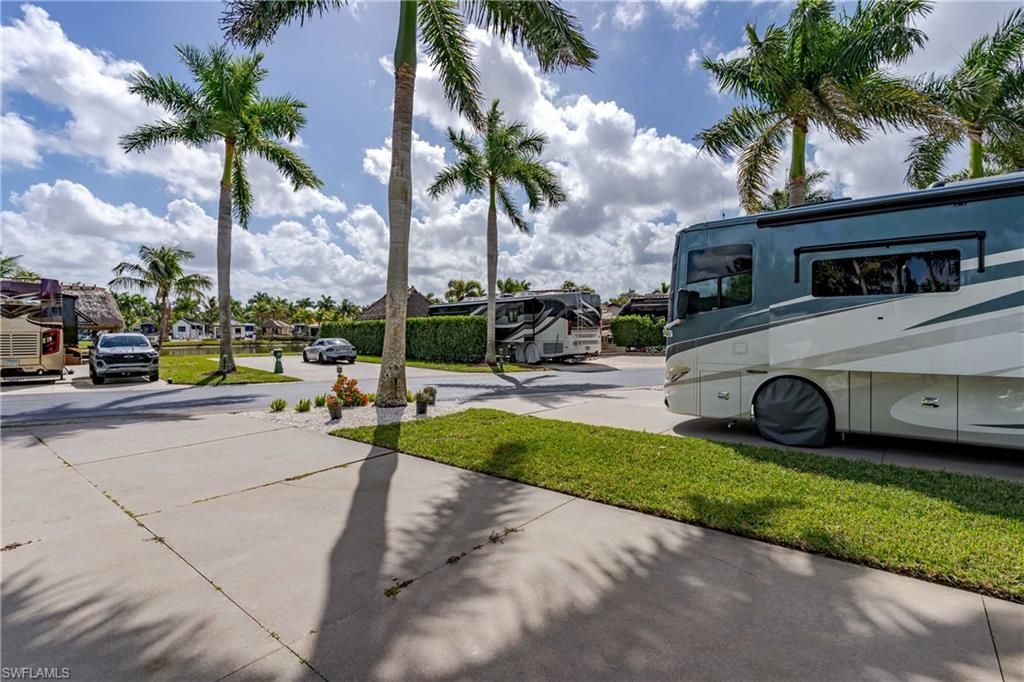 13399 Snook Cir, Naples, FL 34114 Photo