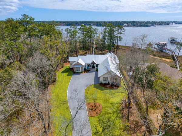 198 Shoreline Drive, Freeport, FL 32439