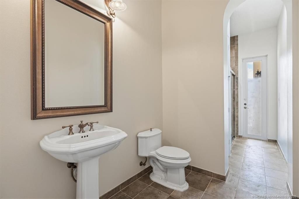 620 SW Squire Johns Lane, Palm City, FL 34990 Photo