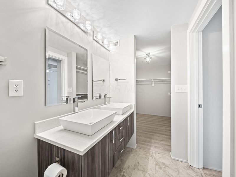 367 Auden Avenue , Unit 206, Columbus, OH 43215 Photo 14