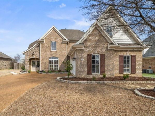 2910 MALABAR PL, Southaven, MS 38672