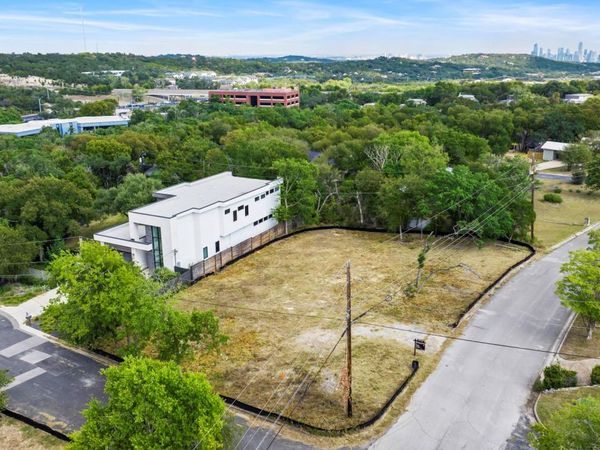6300 Forest Hills DR, Austin, TX 78746