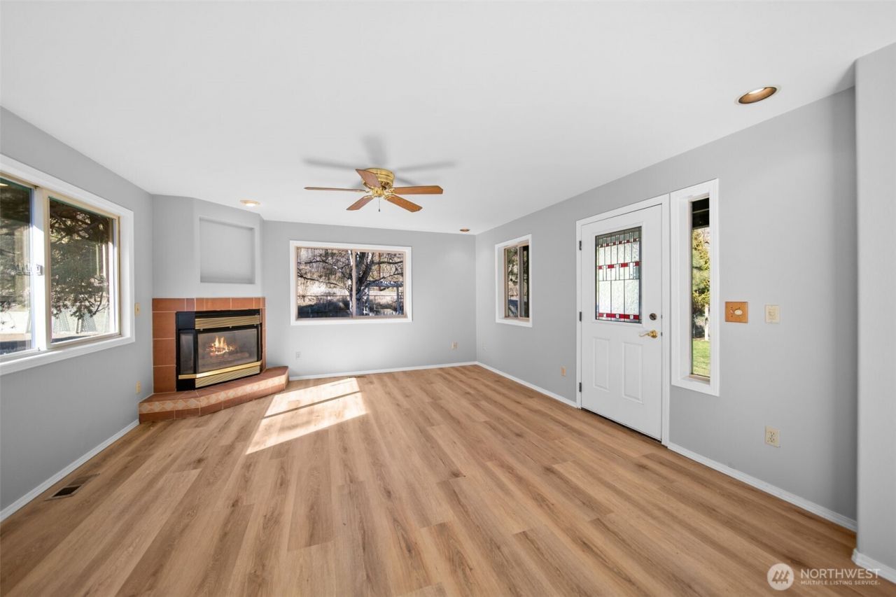 4195 Squilchuck Road , Wenatchee, WA 98801