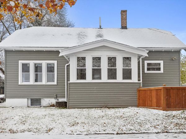 3530 W Park Hill AVENUE, Milwaukee, WI 53208