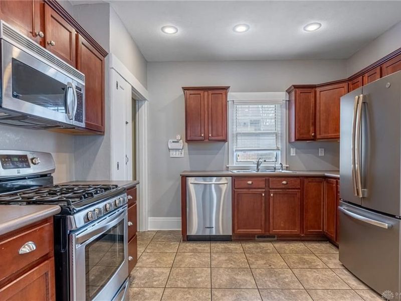 422 E Telford Avenue, Oakwood, OH 45419 Photo 11