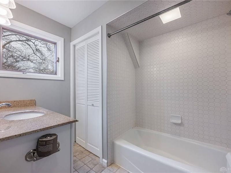 422 E Telford Avenue, Oakwood, OH 45419 Photo 21