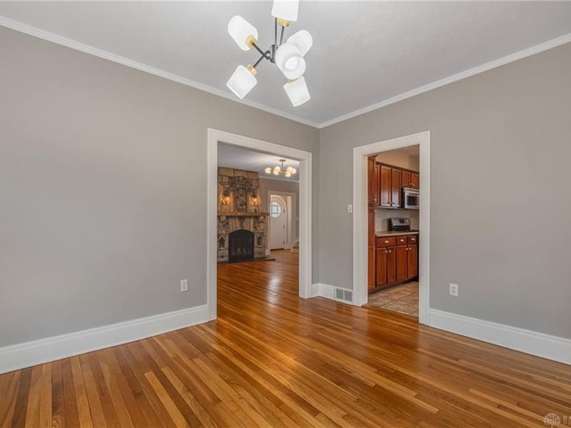 422 E Telford Avenue, Oakwood, OH 45419 Photo 9