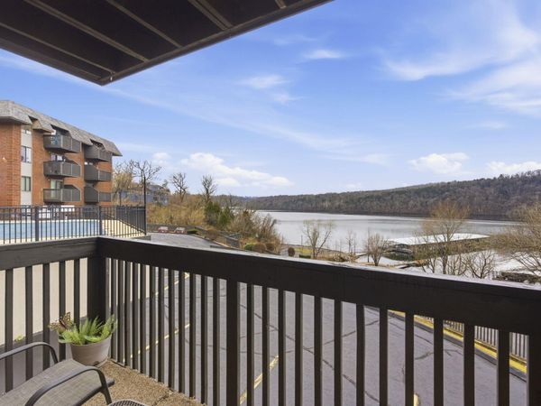 150 Sunken Forest Drive, Unit 96, Forsyth, MO 65653