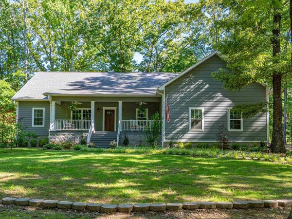 220 Autumn Oaks Drive, Bismarck, AR 71929