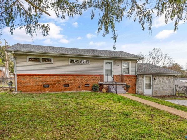 3104 Stewart Street NW, Huntsville, AL 35810