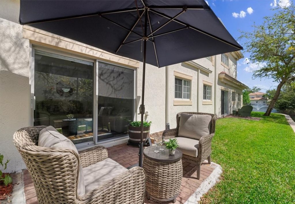 544 7th Square Sw, Unit 102, Vero Beach, FL 32962 Photo