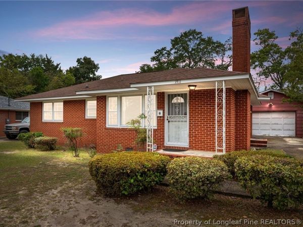 1911 Seabrook Road, Fayetteville, NC 28301