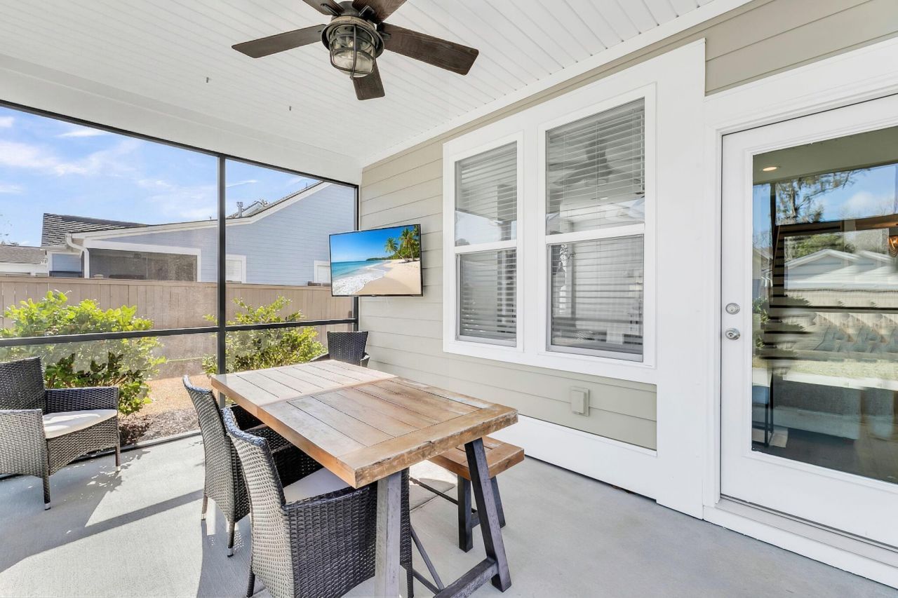 2008 Bouganvillia Drive Photo 24