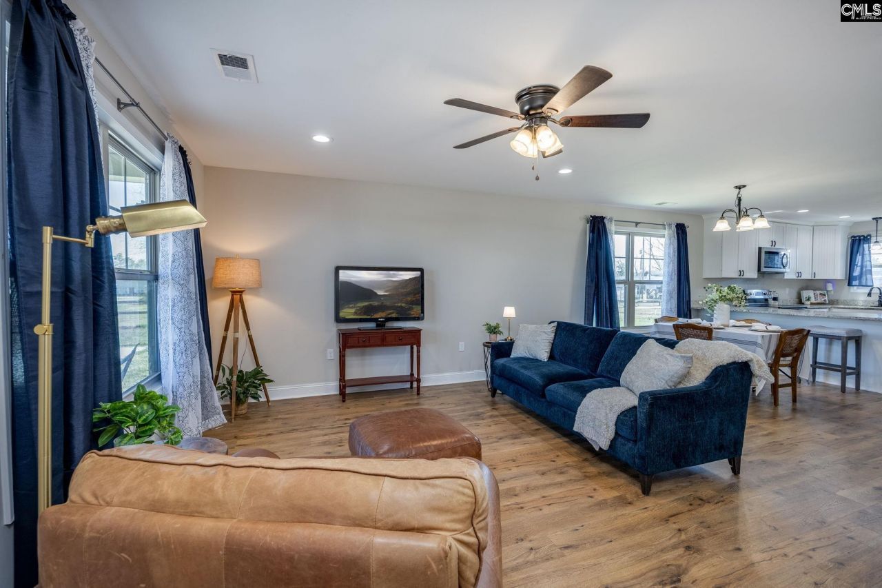 117 Cedar Lane Photo 9