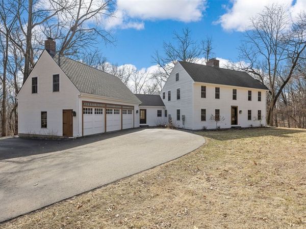 3767 Oak Ln NE, North Liberty, IA 52317