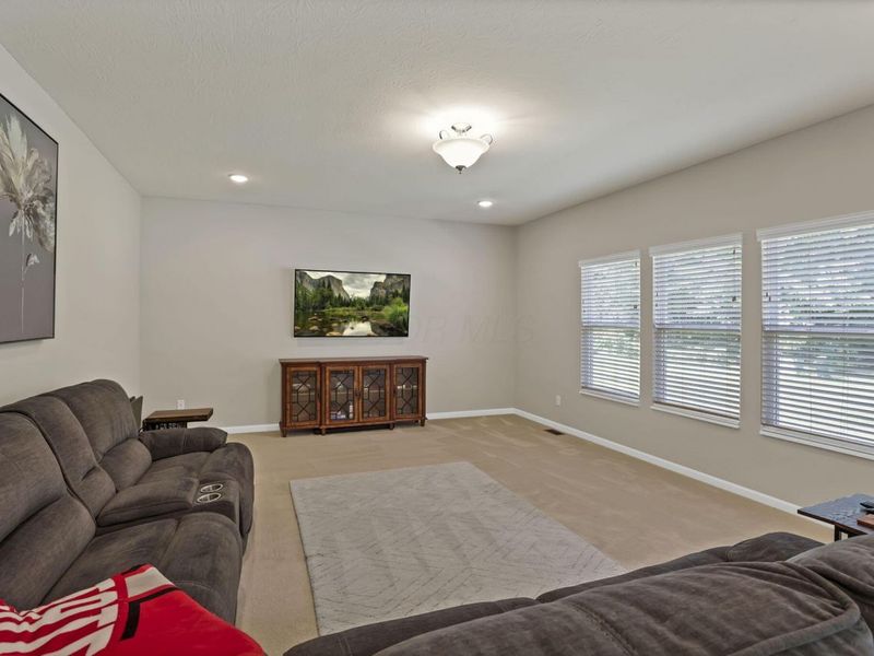 342 Isaac Tharp Street, Pataskala, OH 43062 Photo 11