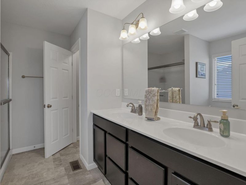 342 Isaac Tharp Street, Pataskala, OH 43062 Photo 32