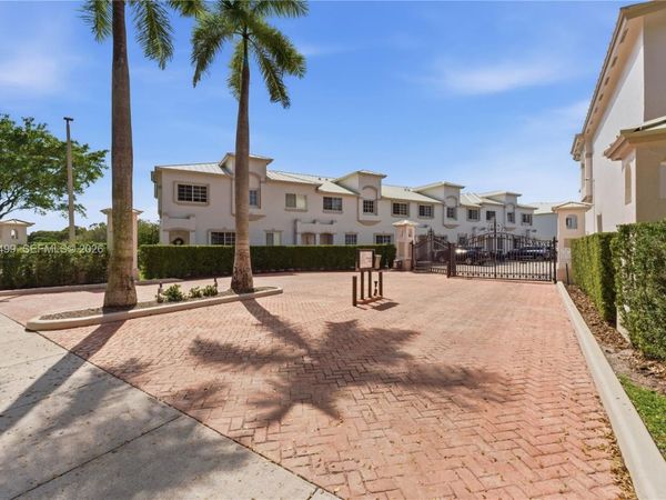 15720 SW 92nd Ave, Unit 5A, Palmetto Bay, FL 33157