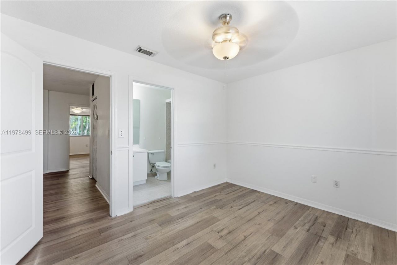 15720 SW 92nd Ave, Unit 5A, Palmetto Bay, FL 33157 Photo