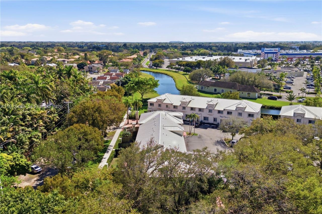 15720 SW 92nd Ave, Unit 5A, Palmetto Bay, FL 33157 Photo