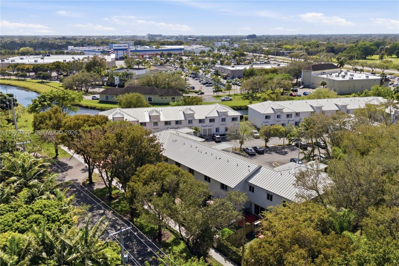 15720 SW 92nd Ave, Unit 5A, Palmetto Bay, FL 33157 Photo