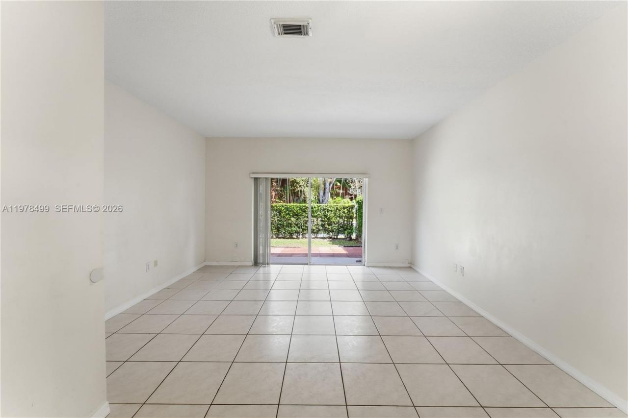 15720 SW 92nd Ave, Unit 5A, Palmetto Bay, FL 33157 Photo