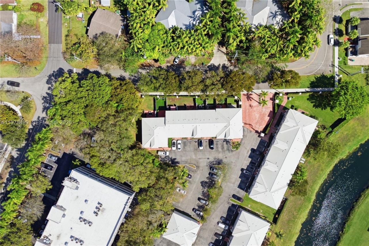 15720 SW 92nd Ave, Unit 5A, Palmetto Bay, FL 33157 Photo