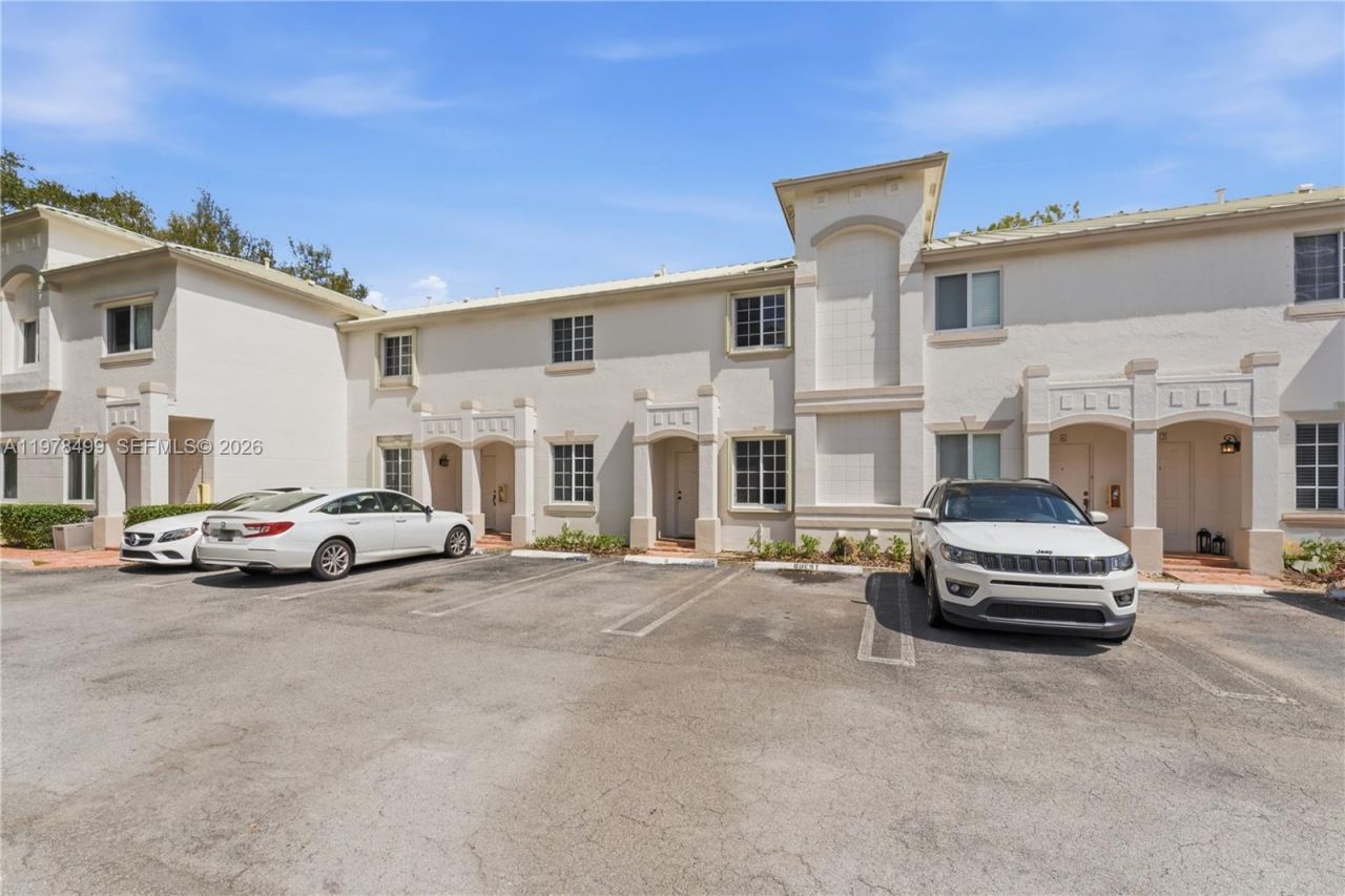 15720 SW 92nd Ave, Unit 5A, Palmetto Bay, FL 33157 Photo