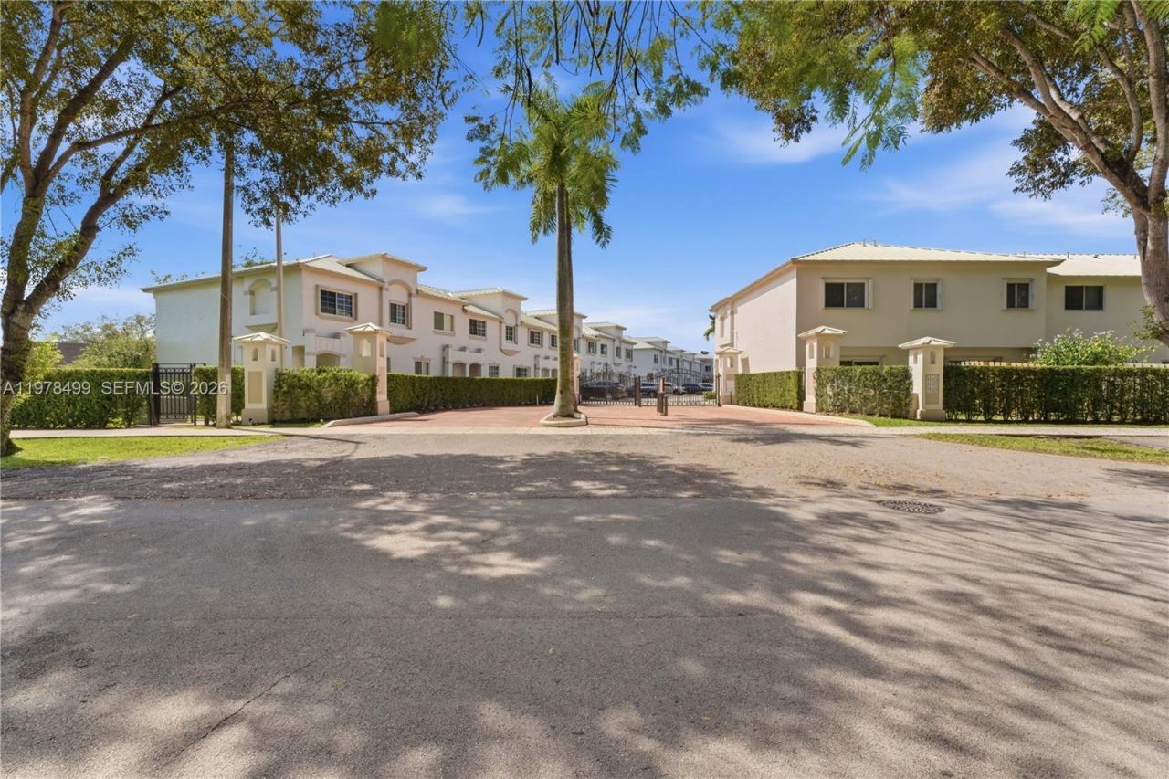 15720 SW 92nd Ave, Unit 5A, Palmetto Bay, FL 33157 Photo