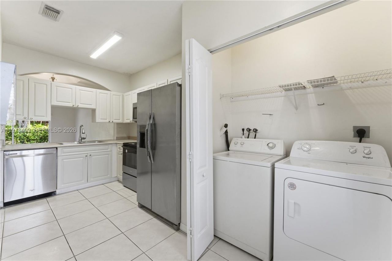 15720 SW 92nd Ave, Unit 5A, Palmetto Bay, FL 33157 Photo