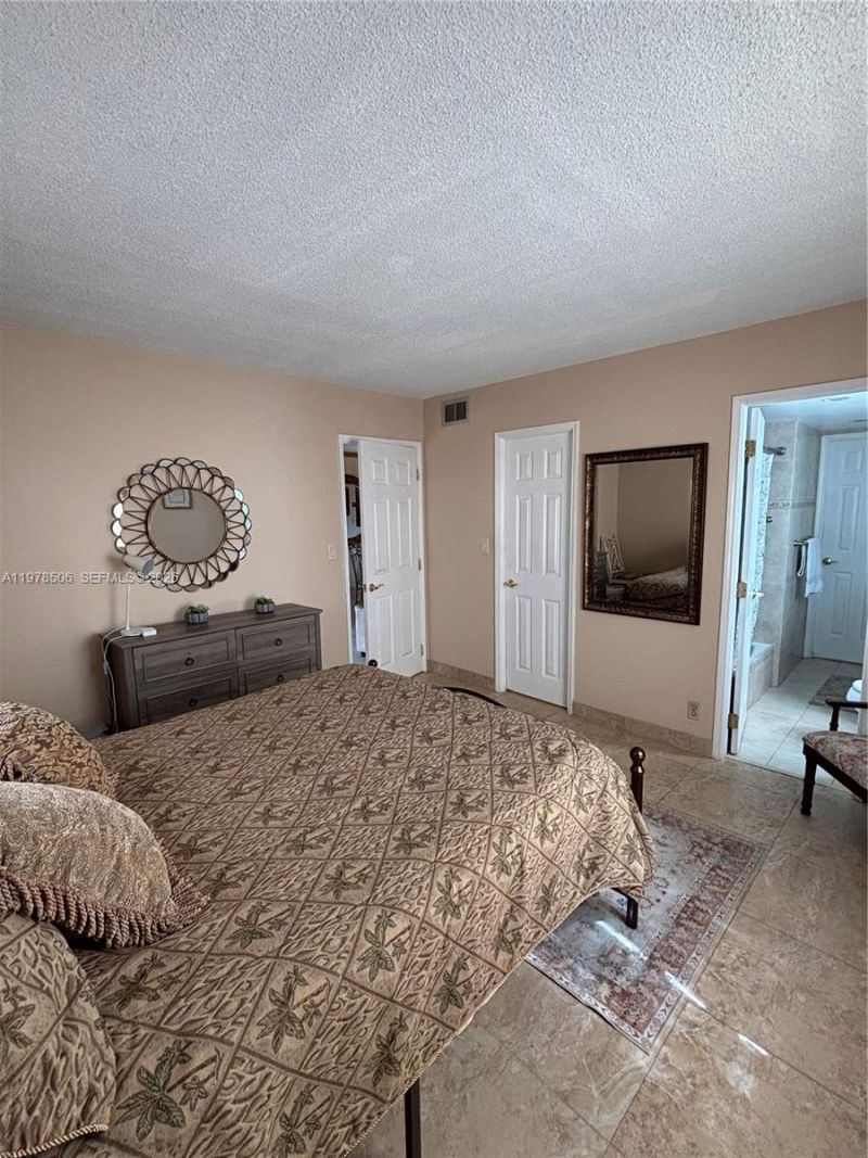 900 NE 18th Ave , Unit 1105, Fort Lauderdale, FL 33304 Photo