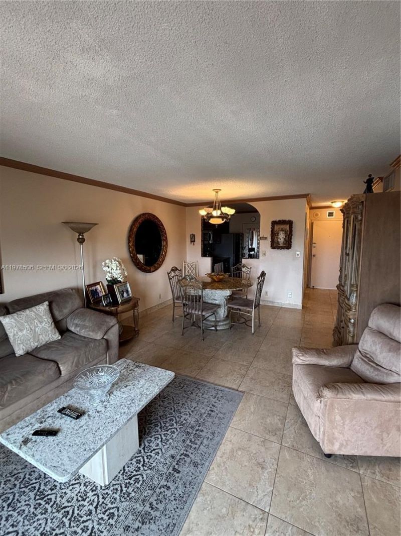 900 NE 18th Ave , Unit 1105, Fort Lauderdale, FL 33304 Photo