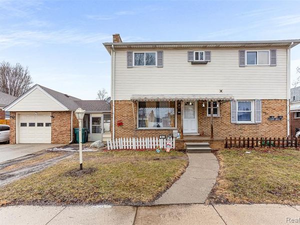 940 Stewart Avenue, Lincoln Park, MI 48146