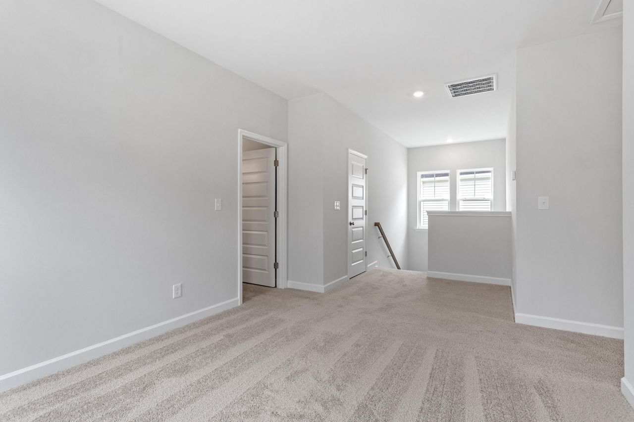 72 Crosswick Street Photo 24