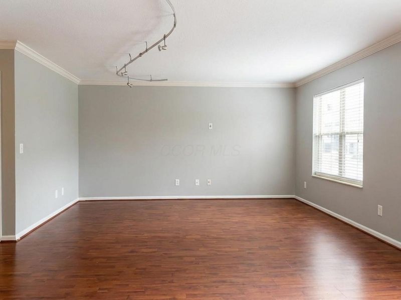 50 W Russell Street, Columbus, OH 43215 Photo 5