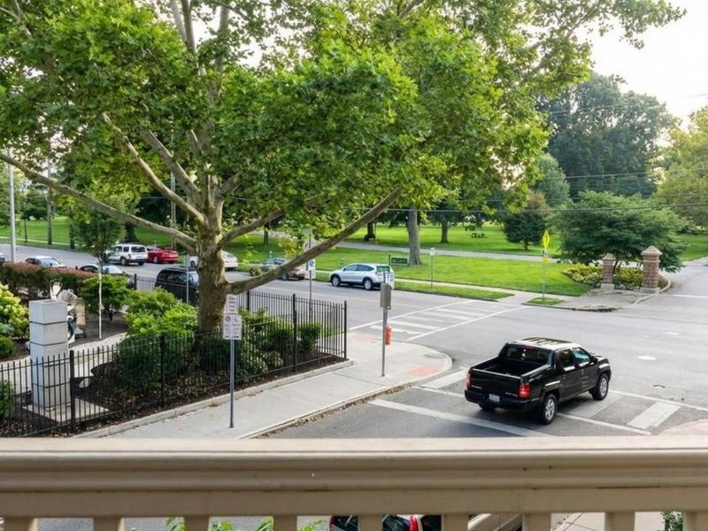 50 W Russell Street, Columbus, OH 43215 Photo 8