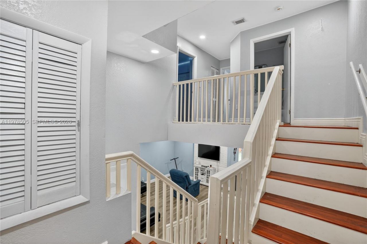 20934 SW 84th Ave, Cutler Bay, FL 33189 Photo