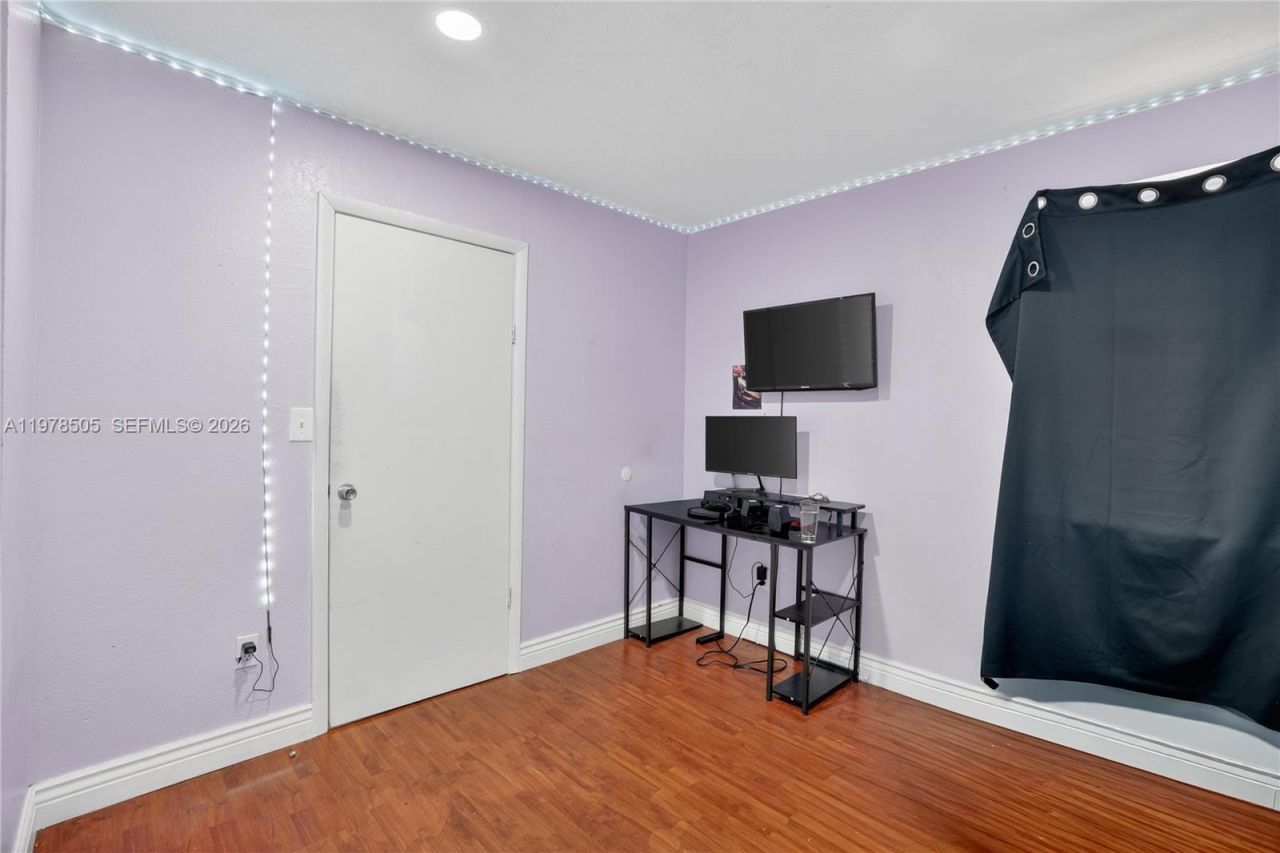 20934 SW 84th Ave, Cutler Bay, FL 33189 Photo