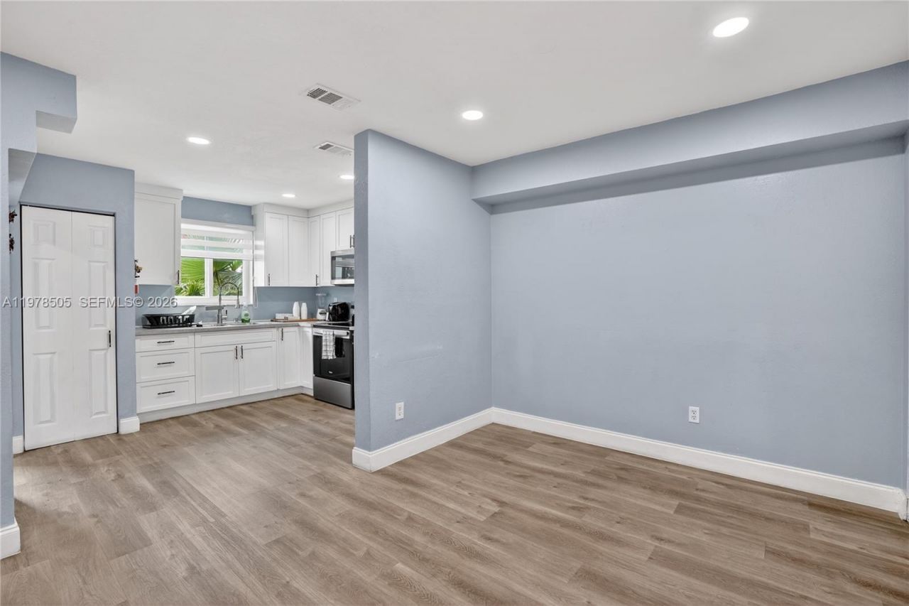 20934 SW 84th Ave, Cutler Bay, FL 33189 Photo