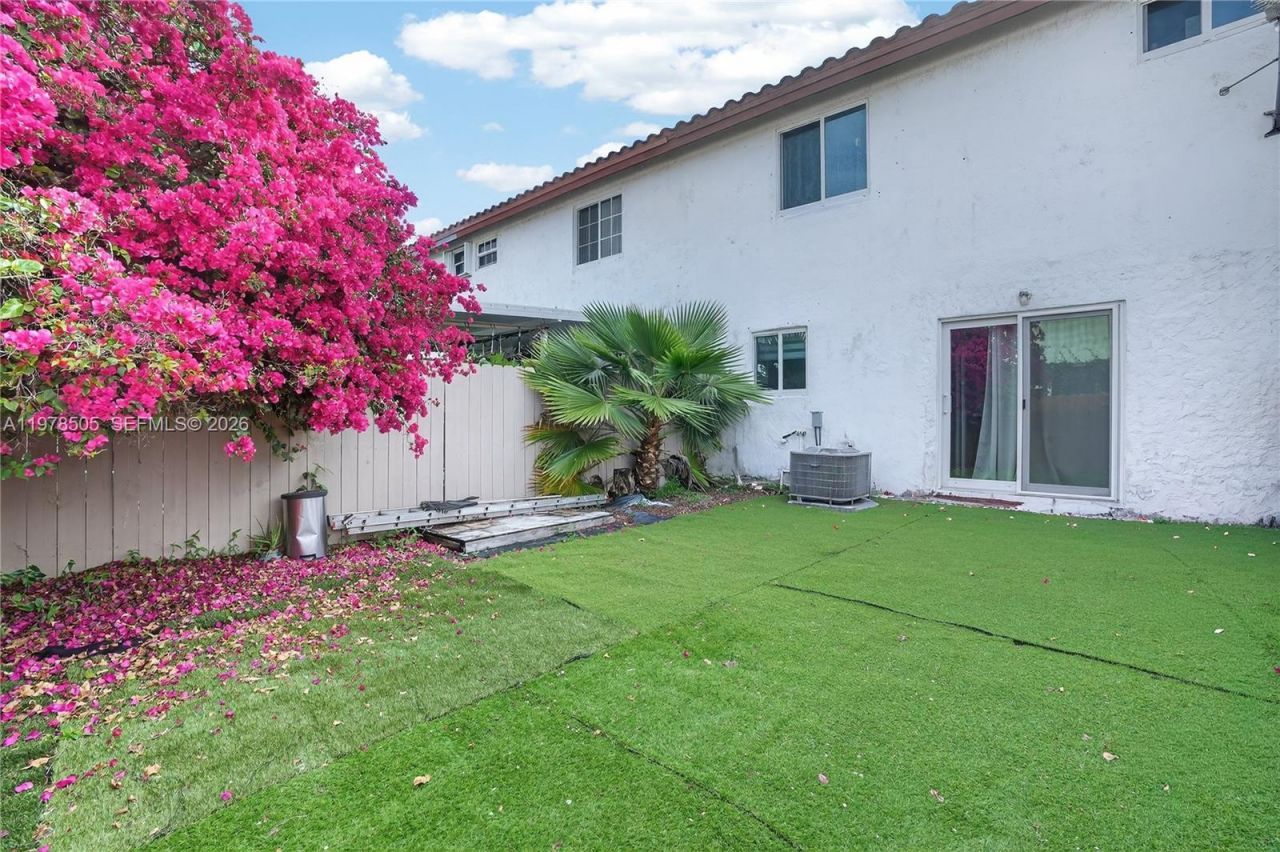 20934 SW 84th Ave, Cutler Bay, FL 33189 Photo