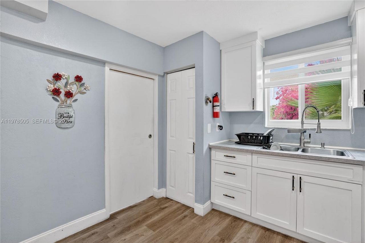 20934 SW 84th Ave, Cutler Bay, FL 33189 Photo