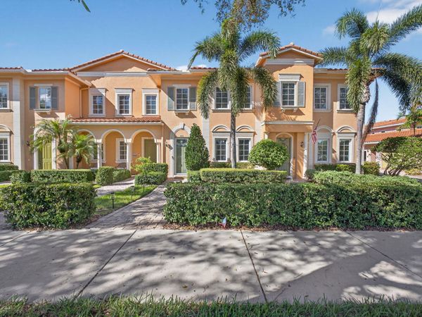 555 Dakota Drive, Jupiter, FL 33458